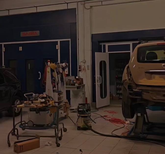 Riparazione carrozzeria auto e ripristino danni a Borgo Velino - Autocarrozzeria Carloni